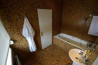 Гостиница Фортеция Орск Стандартный двухместный люкс с 1 кроватью-8