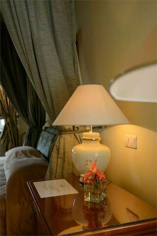 Гостиница Фортеция Орск Улучшенный люкс с кроватью размера «king-size»-5